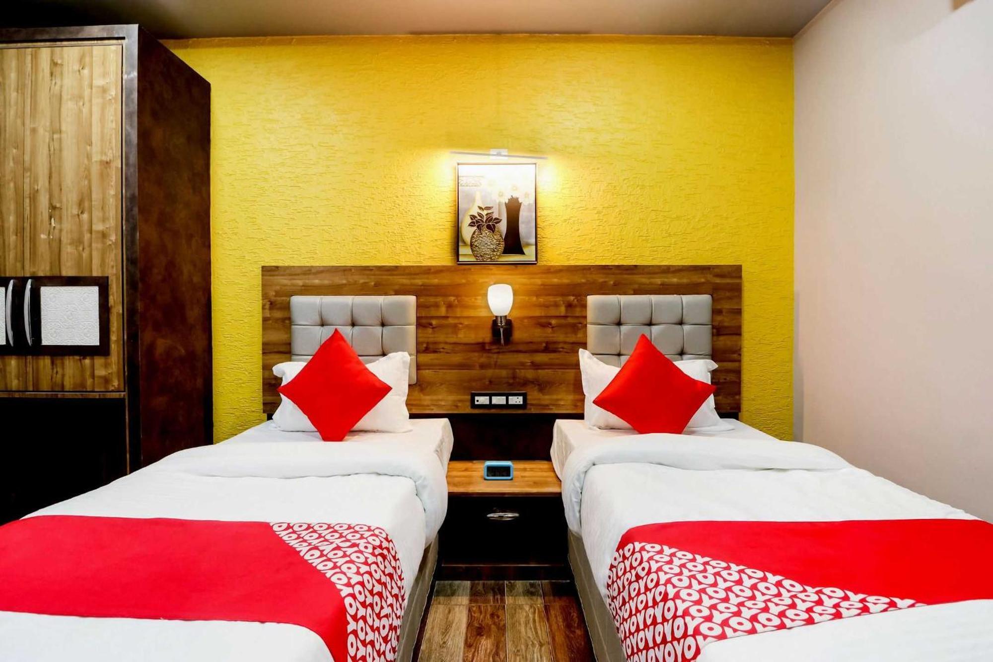 Super Hotel O Padma Manor Brahmapur Extérieur photo