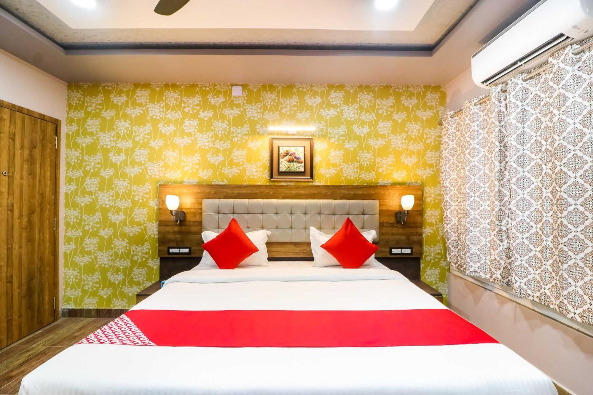Super Hotel O Padma Manor Brahmapur Extérieur photo